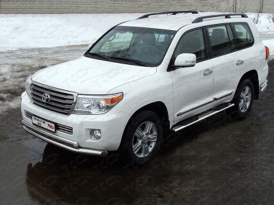Накладка решётки радиатора 16 мм ТСС для Toyota Land Cruiser 200 2012-2015