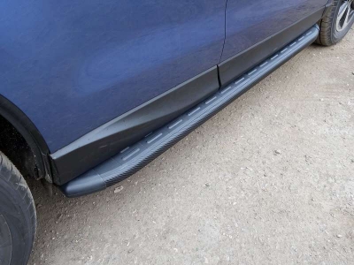 Пороги алюминиевые ТСС с накладкой чёрные для Subaru Forester 2016-2018